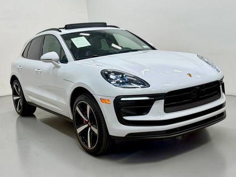 Used 2024 Porsche Macan S AWD/4WD image 5