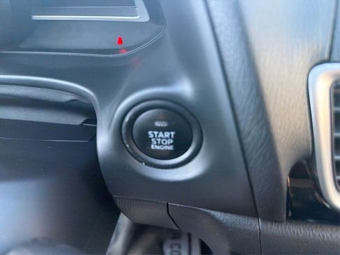 Used 2014 MAZDA MAZDA3 i Grand Touring image 46