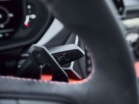 Used 2025 Lamborghini Urus SE image 62