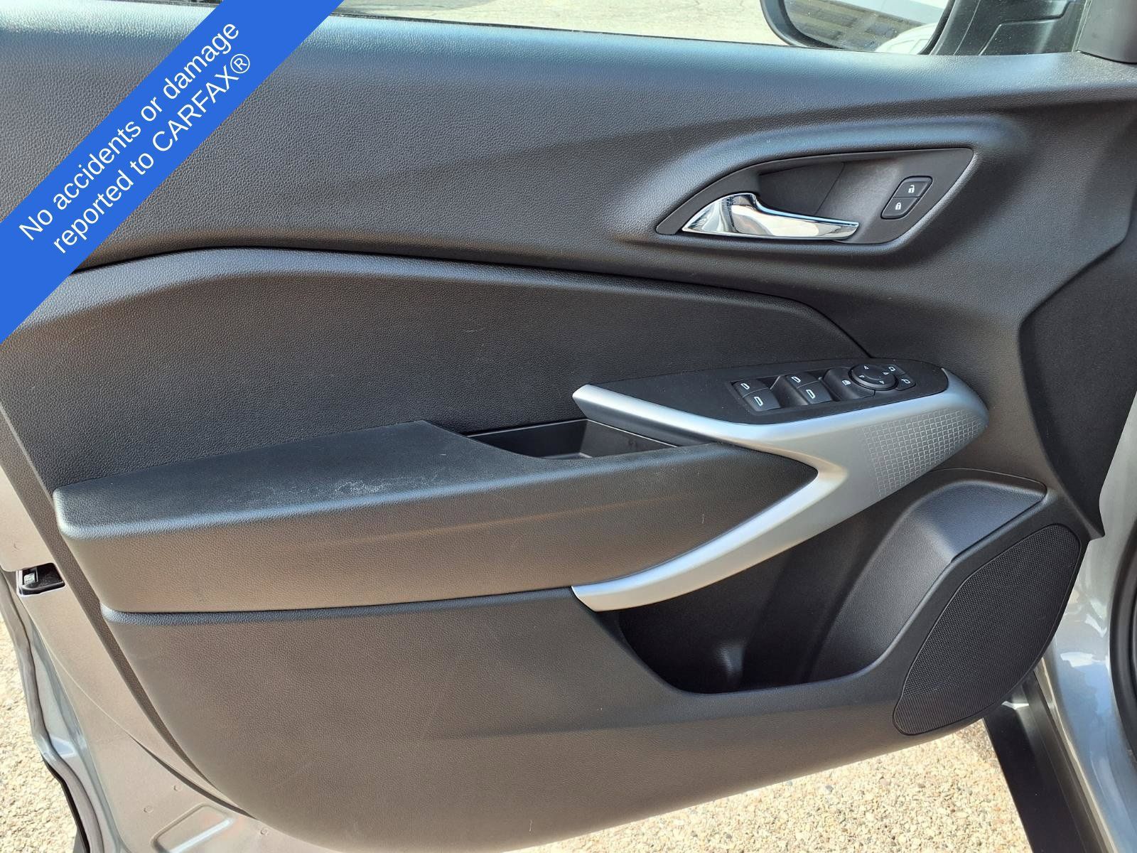 Used 2024 Chevrolet Trax RS w/ Driver Confidence Package FWD image 15