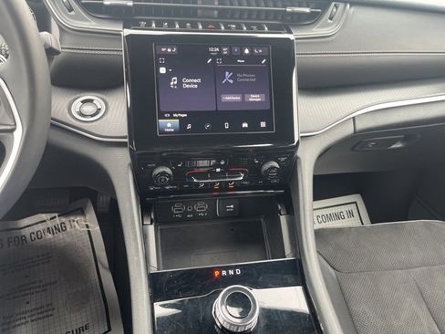 Used 2023 Jeep Grand Cherokee L Altitude image 16
