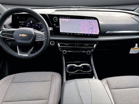 New 2026 Chevrolet Traverse LT w/ LPO, Floor Liner Package image 5