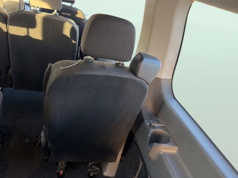 Used 2023 Ford Transit 350 XLT image 19