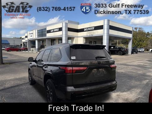 Used 2024 Toyota Sequoia Platinum image 10