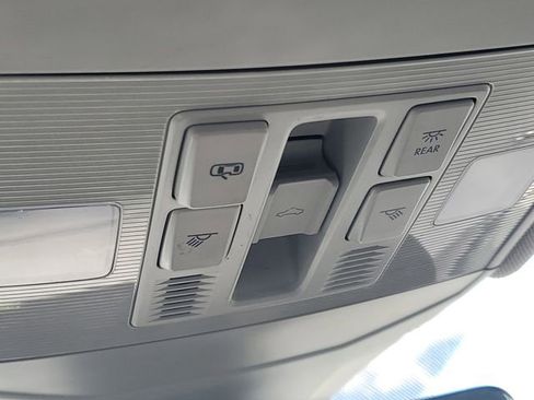Used 2022 Volkswagen Jetta SE FWD image 28
