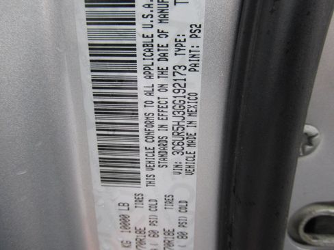 Used 2016 RAM 2500 Tradesman w/ Chrome Appearance Group image 18