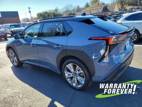 Used 2023 Subaru Solterra AWD image 5