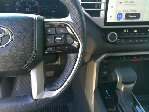 Used 2024 Toyota Tundra Limited image 21