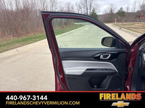 Used 2022 Jeep Compass Limited image 13