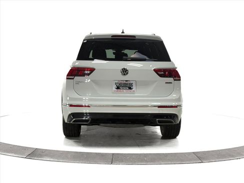 Used 2021 Volkswagen Tiguan SEL Premium R-Line image 9