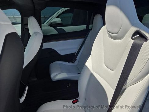 Used 2024 Tesla Model X AWD/4WD image 2