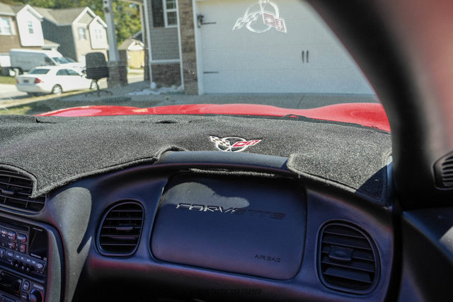 Used 1999 Chevrolet Corvette Convertible w/ Memory Pkg RWD image 43