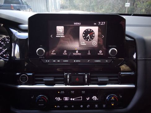 Used 2022 Nissan Pathfinder SV image 20