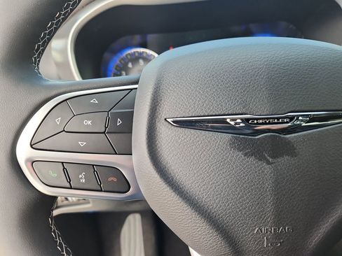 New 2026 Chrysler Voyager LX FWD image 13