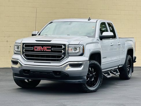Used 2018 GMC Sierra 1500 SLE w/ Suspension Package, Off-Road AWD/4WD image 3