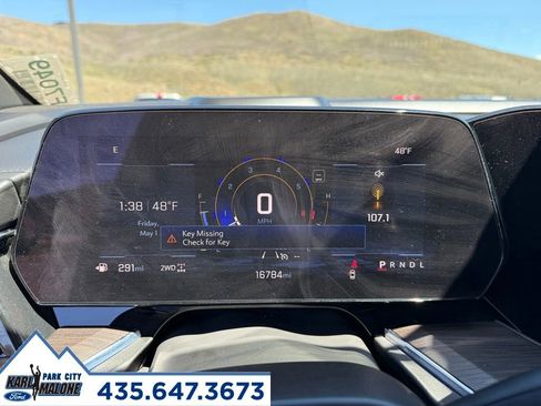 Used 2025 Chevrolet Suburban Z71 AWD/4WD image 18