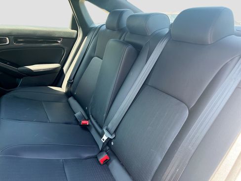 Used 2025 Honda Civic Sport image 26