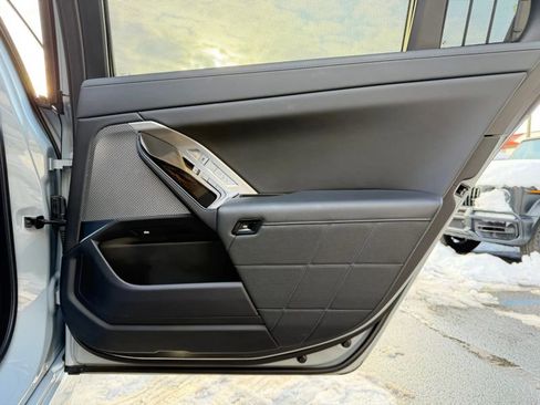 Used 2023 BMW 760i xDrive w/ Parking Assistance Package image 25