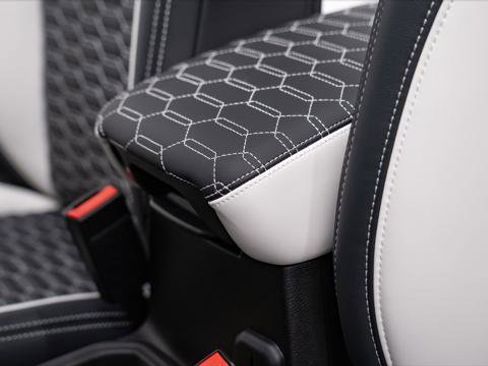 Used 2026 Jeep Gladiator Sport image 19