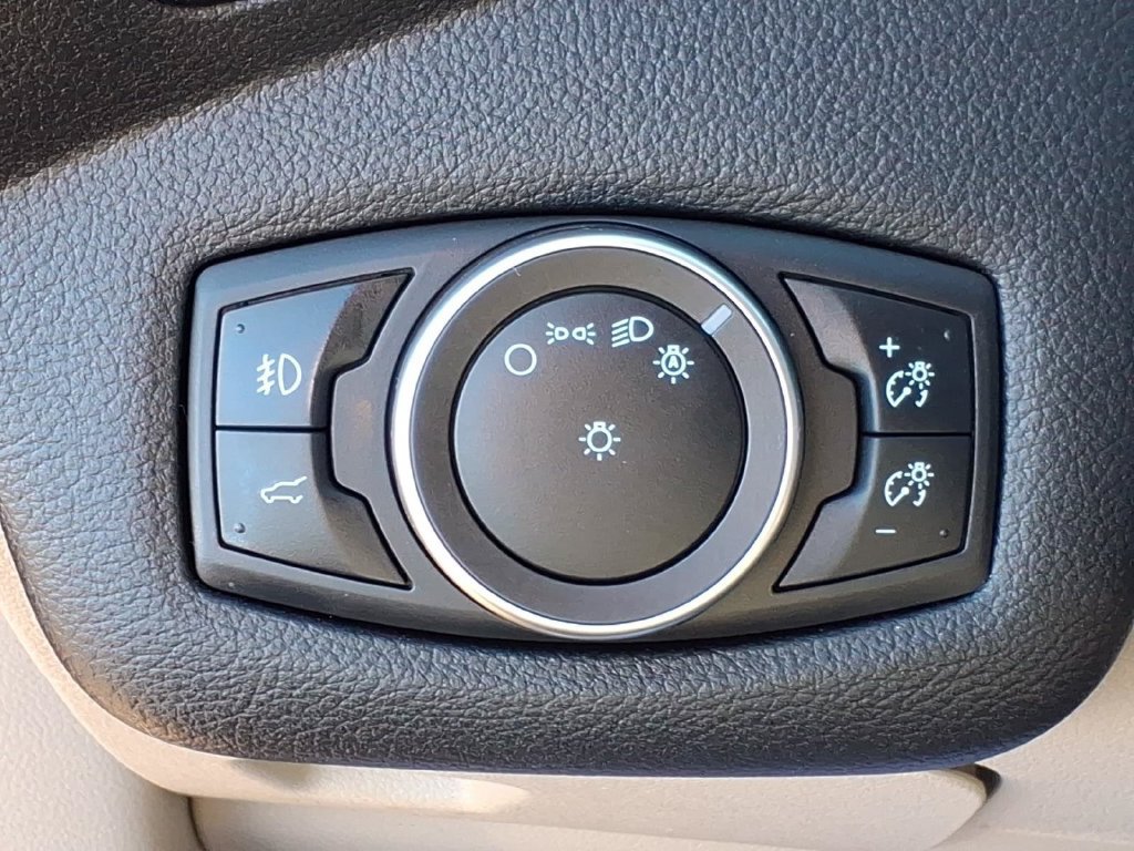 Used 2018 Ford Escape Titanium AWD/4WD image 15