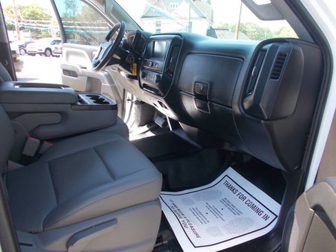 Used 2017 Chevrolet Silverado 2500 W/T image 9