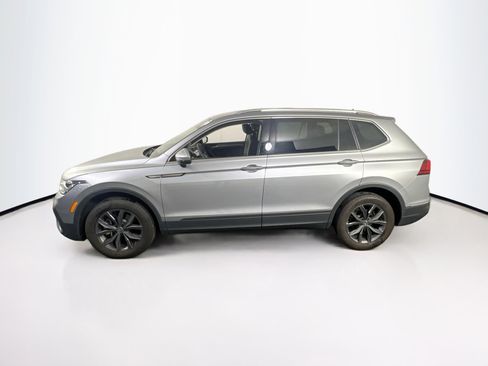 Used 2022 Volkswagen Tiguan SE image 8
