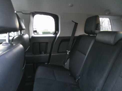 Used 2014 Toyota FJ Cruiser 4WD image 29