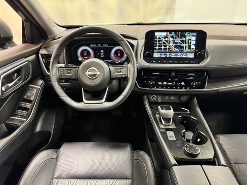 Used 2023 Nissan Rogue Platinum w/ Platinum Premium Package image 19