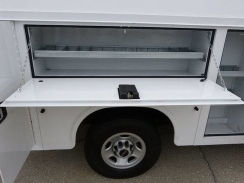 Used 2019 GMC Savana 3500 w/ Power Convenience Package RWD image 28