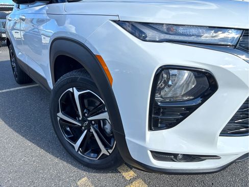 Certified 2023 Chevrolet TrailBlazer RS w/ Convenience Package image 26