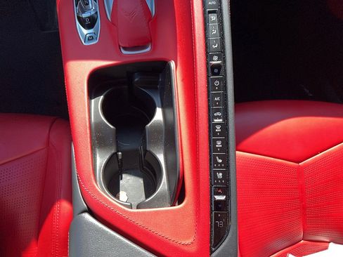 Used 2020 Chevrolet Corvette Stingray Preferred Cpe w/ 2LT Preferred Equipment Group RWD image 21
