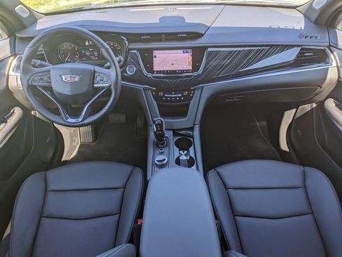 New 2025 Cadillac XT6 Premium Luxury image 22