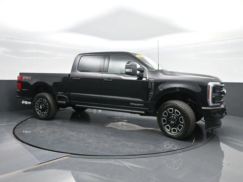 New 2026 Ford F250 Platinum image 3
