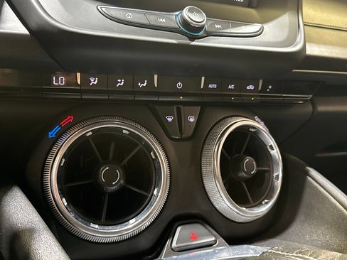 Used 2019 Chevrolet Camaro LT RWD image 29