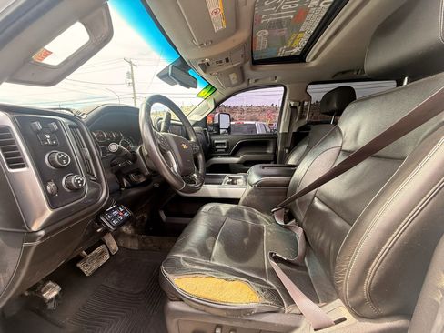 Used 2016 Chevrolet Silverado 3500 LTZ AWD/4WD image 10