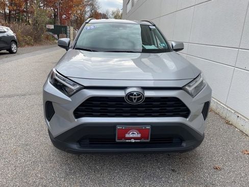 Used 2025 Toyota RAV4 XLE image 3