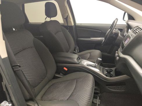 Used 2019 Dodge Journey SE w/ Connectivity Group image 21