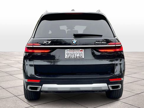 Used 2025 BMW X7 xDrive40i w/ Premium Package image 7