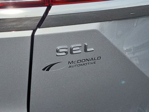 New 2026 Volkswagen Atlas SEL Premium R-Line AWD/4WD image 16