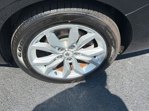 Used 2016 Chevrolet Impala LT w/ Leather Package FWD image 33