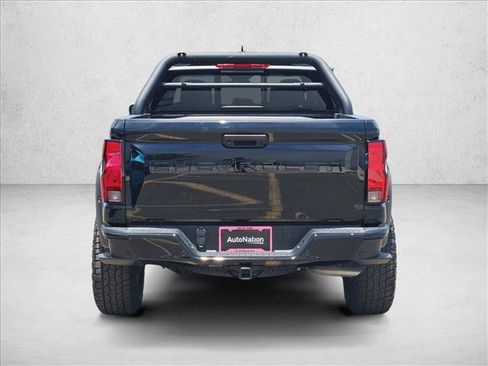 Used 2023 Chevrolet Colorado LT w/ LT Convenience Package II AWD/4WD image 7
