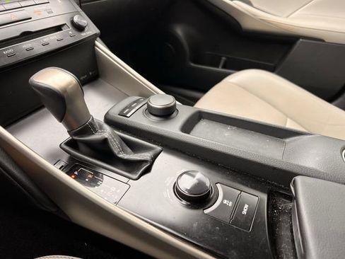 Used 2014 Lexus IS 250 image 17