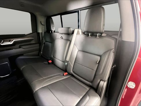 Used 2025 GMC Sierra 1500 SLT AWD/4WD image 19