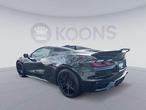 Used 2025 Chevrolet Corvette Z06 image 4
