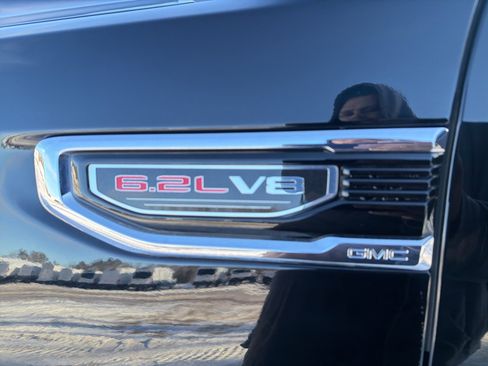 Used 2019 GMC Sierra 1500 Denali w/ Denali Ultimate Package image 11