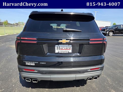 Used 2025 Chevrolet Traverse LT AWD/4WD image 5