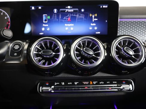 Certified 2025 Mercedes-Benz GLB 250 4MATIC image 26