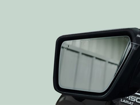 Used 2023 Ford F150 Lariat w/ Equipment Group 502A High image 40