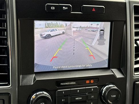 Used 2022 Ford F350 XLT w/ Camper Package image 21