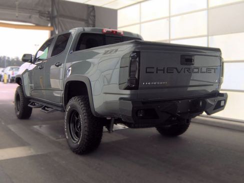 Used 2022 Chevrolet Colorado Z71 AWD/4WD image 3